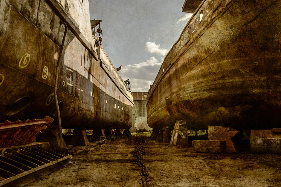 العاملون في الرش بالرمل والحف gemi insaat2 - العاملون في الرش بالرمل والحف