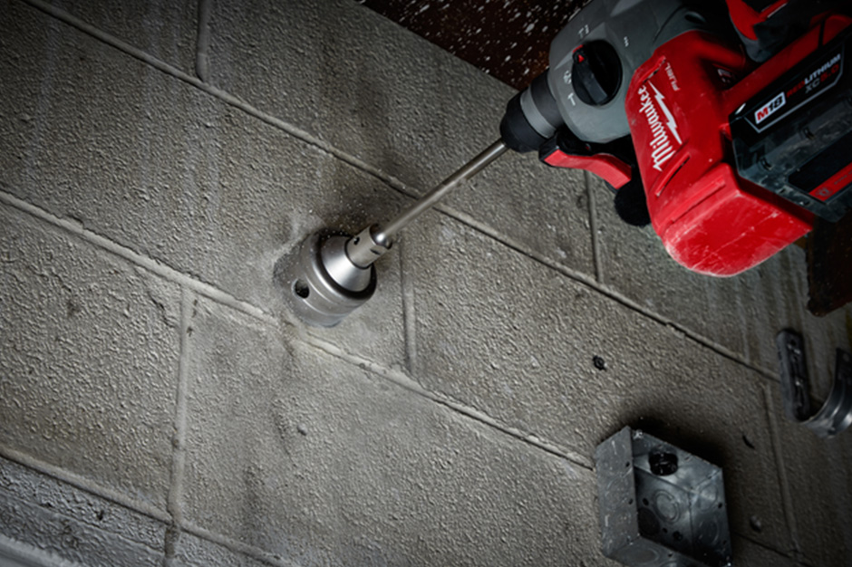 العاملون الذين يستخدمون آلة الكومبريسور للحفر وتكسير! titresimli5 - العاملون الذين يستخدمون آلة الكومبريسور للحفر وتكسير!