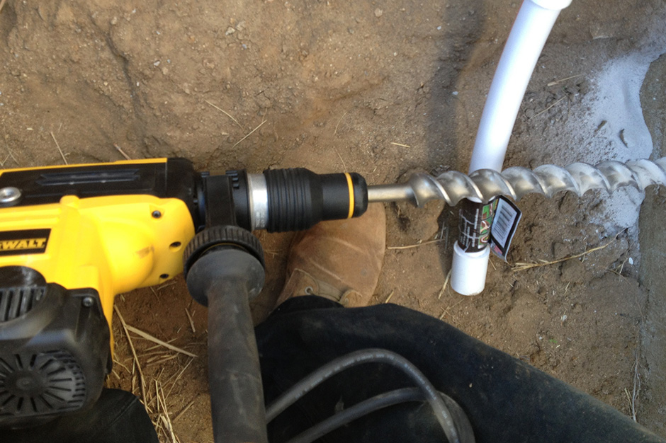 العاملون الذين يستخدمون آلة الكومبريسور للحفر وتكسير! titresimli6 - العاملون الذين يستخدمون آلة الكومبريسور للحفر وتكسير!