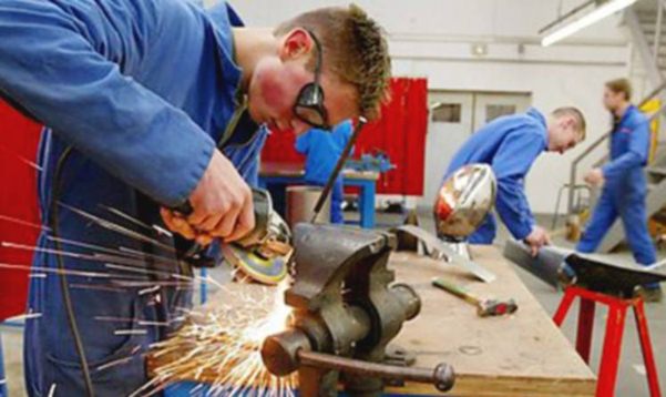 radnici - Mesleki kanserler y&uuml;z&uuml;nden d&uuml;nyada her yıl 200 bin insan &ouml;l&uuml;yor!